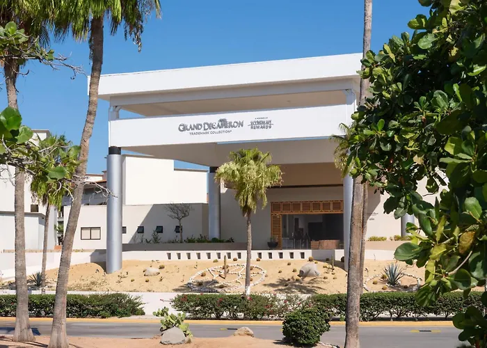 Grand Decameron Los Cabos, A Trademark All-Inclusive Resort (Adults Only)