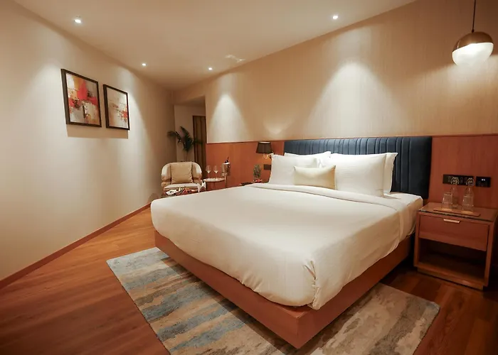 Golden Tulip City Center