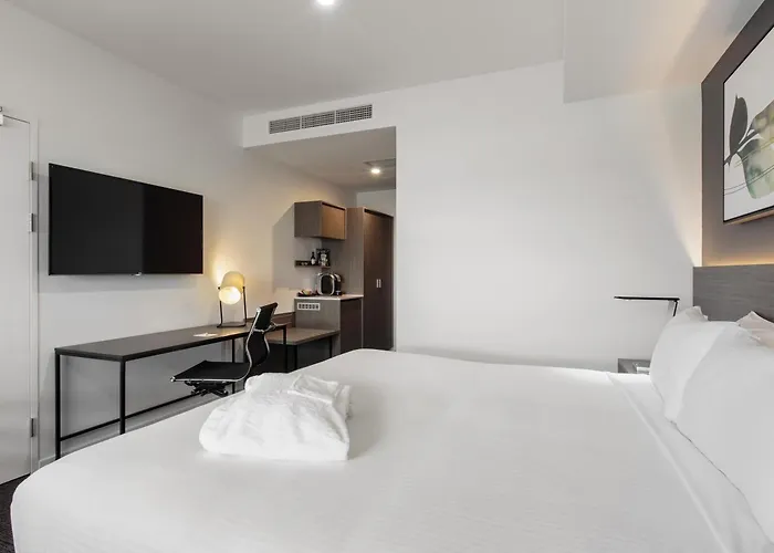Mercure Sunshine Coast Kawana Waters