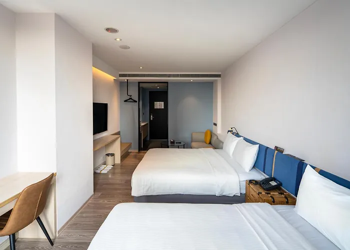 Explore Hotel