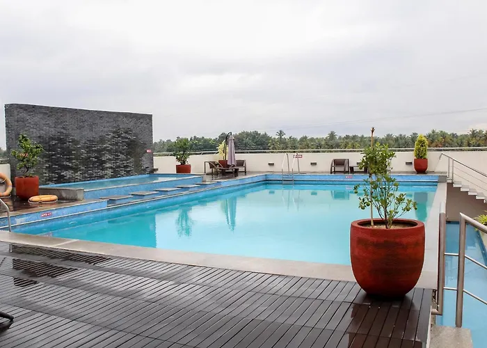 Flora Airport Hotel And Convention Centre Kochi Nedumbassery