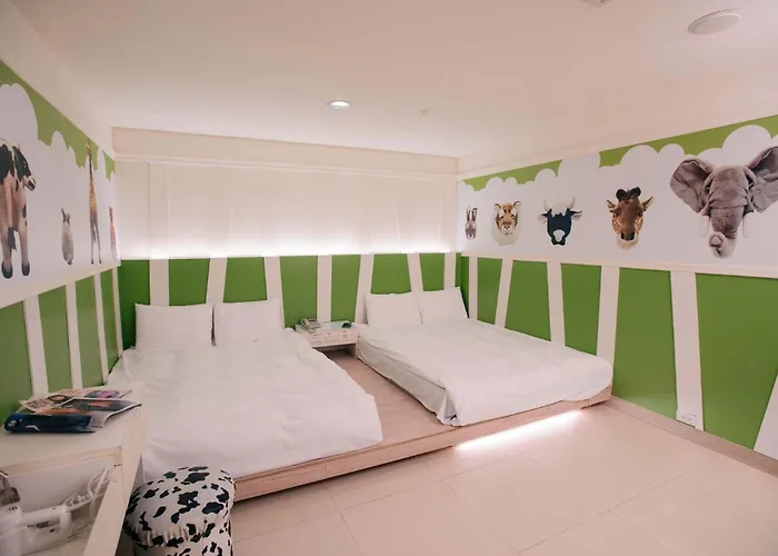 Kiwi Express Hotel - Zhong Zheng Branch