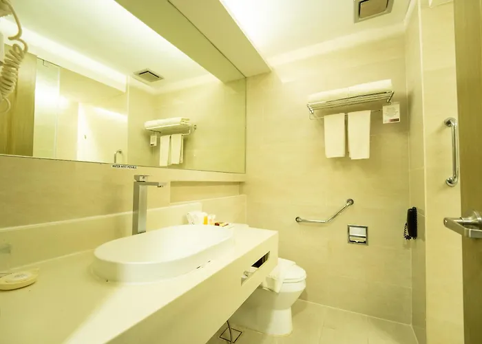 L'Fisher Hotel Bacolod