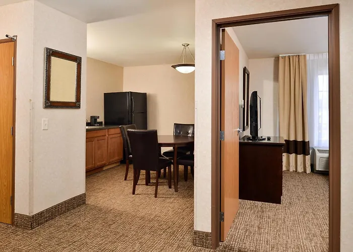 Comfort Inn & Suites Madison North Deforest