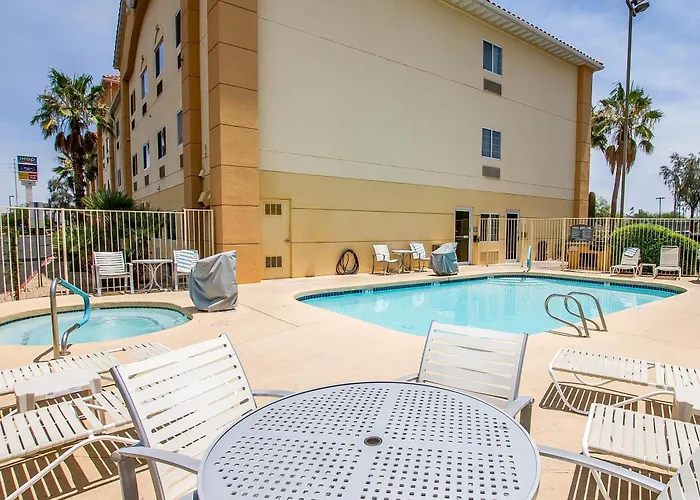 Comfort Suites Sports Complex