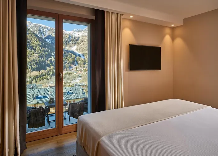 Le Massif Hotel & Lodge Courmayeur The Leading Hotels Of The World