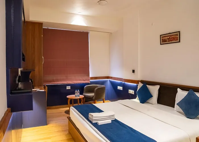 The Sarai, Hotel