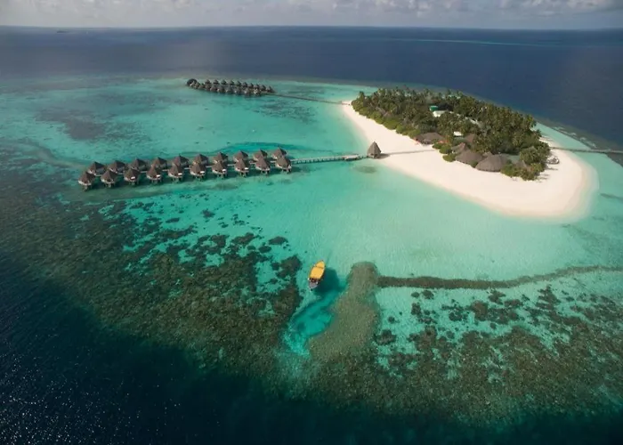 Angaga Island Resort And Spa
