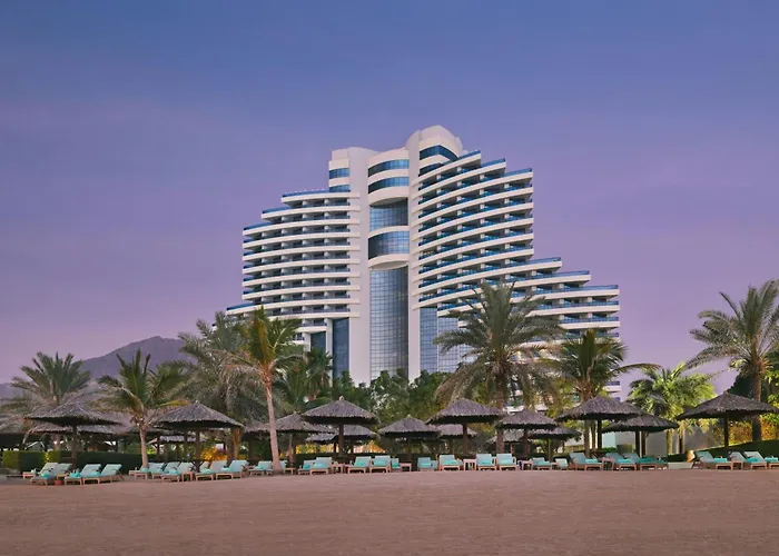 Le Meridien Al Aqah Beach Resort