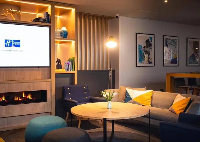 Holiday Inn Express Cheltenham Town Centre By Ihg