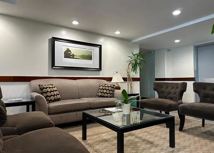 Quality Inn & Suites Everett Paine Field-Lake Stickney