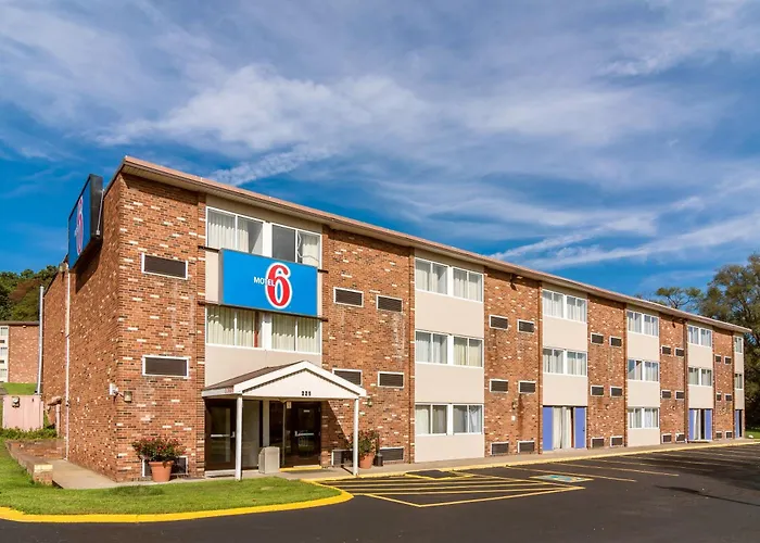 Motel 6-New Stanton, Pa