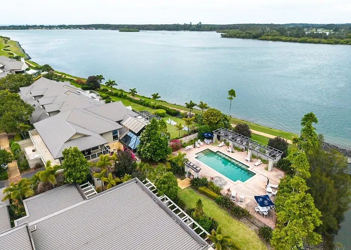 Harrington River Lodge
