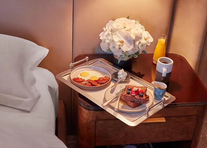 Four Seasons Hotel New York Downtown