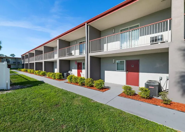 Quality Suites - The Villages