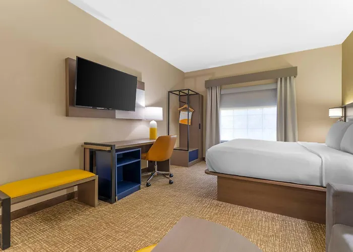 Comfort Suites Pittsburgh Airport