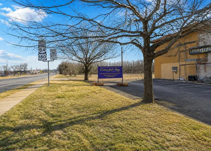 Extended Stay Motel - Snyder