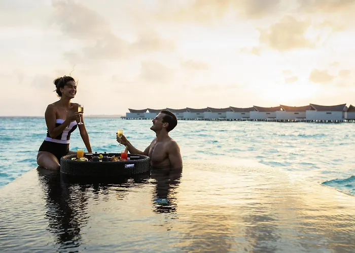 Kuredhivaru Resort And Spa - Maldives