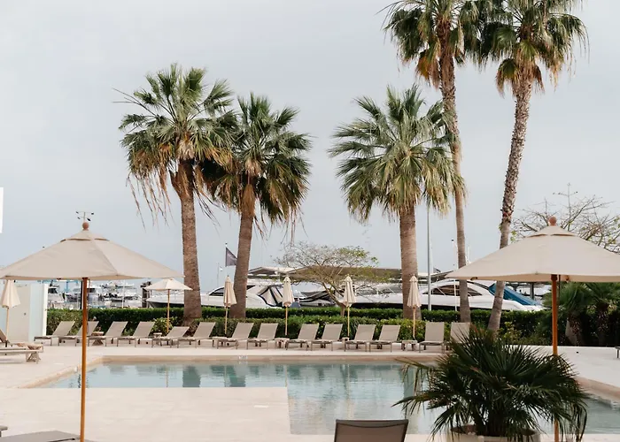 Hotel Tres Torres