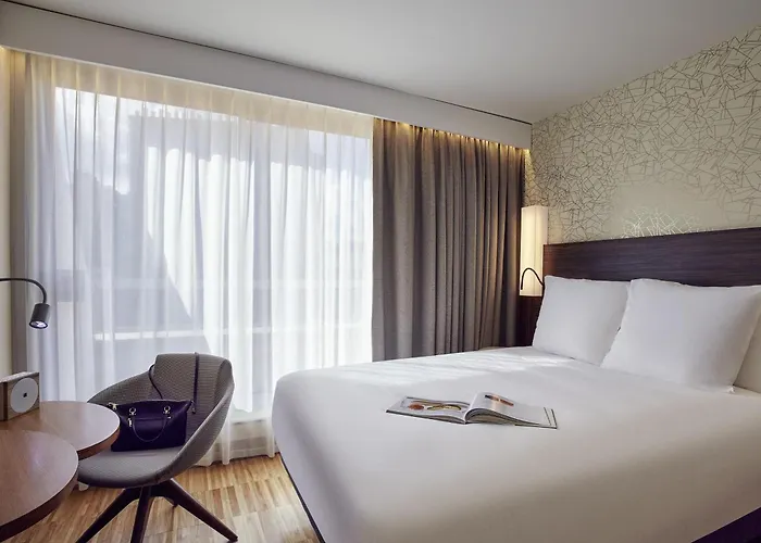 Mercure Paris Arc de Triomphe Etoile