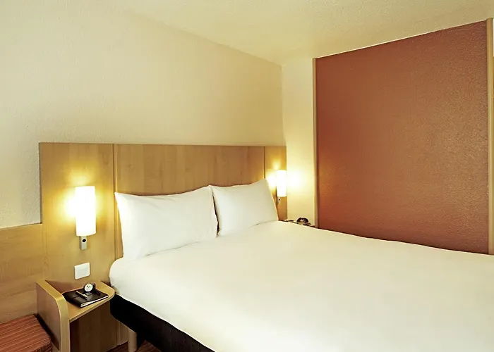 Ibis Senlis