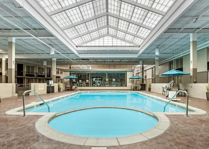Best Western Plus Kingston Hotel And Conference Center