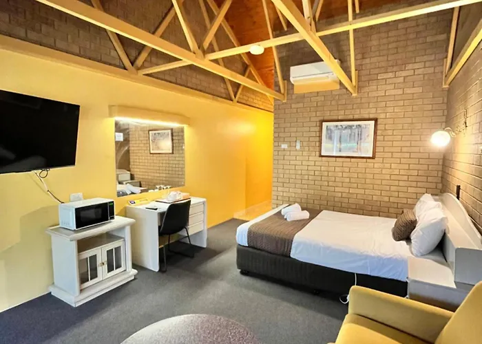 High Country Motor Inn Bright