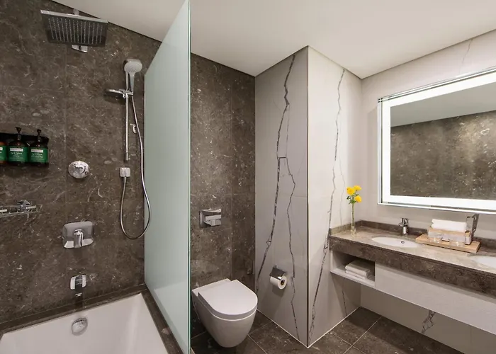 Hotel Voco Dubai The Palm By Ihg