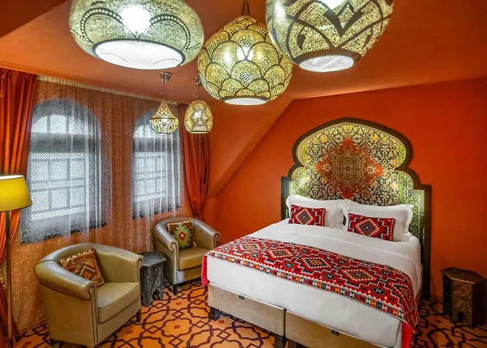 Meses Shiraz Hotel Superior-Adults Only