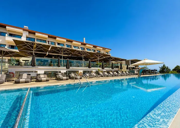 Droushia Heights Hotel