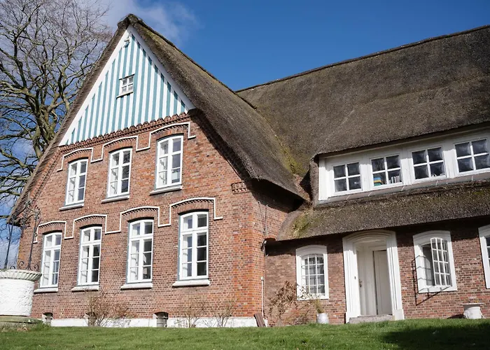 Landsitzhotel und Seminarium Peterhof