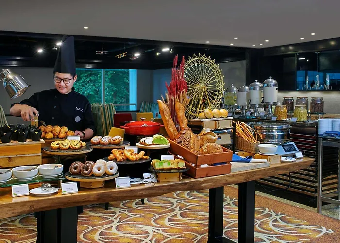 Pullman Kuala Lumpur City Centre Hotel & Residences