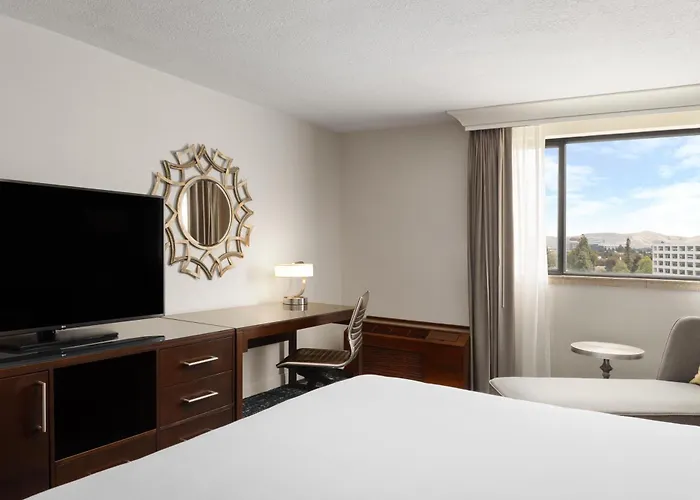 Hilton Concord Hotel