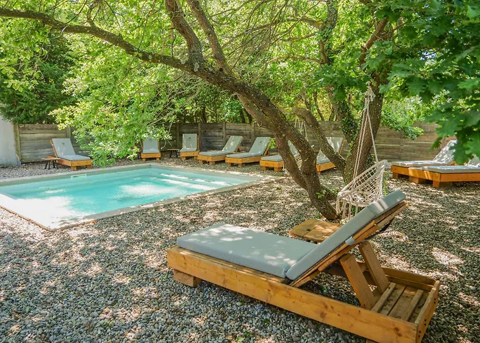 Lodges en Provence - Ecogîtes&Restaurant insolites