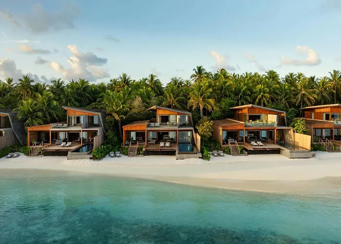 The St. Regis Maldives Vommuli Resort