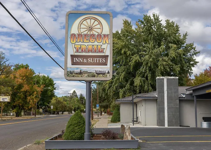 Oregon Trail Inn And Suites