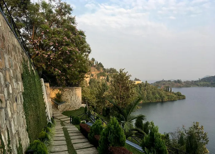 Cleo Lake Kivu Hotel