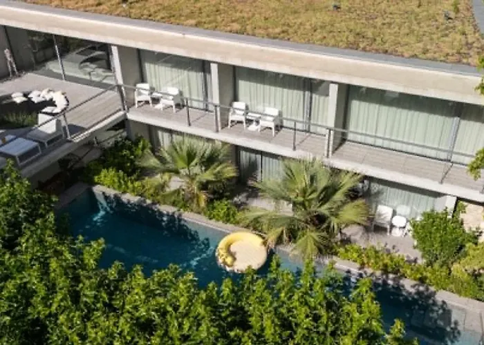 Le Pavillon M, Piscine et Spa au pied du château, Petit-Déjeuner inclus, Parking privé