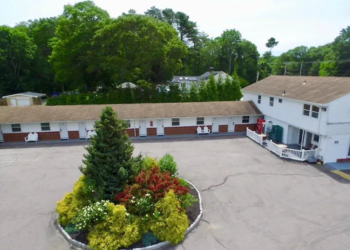 Aquastar Inn