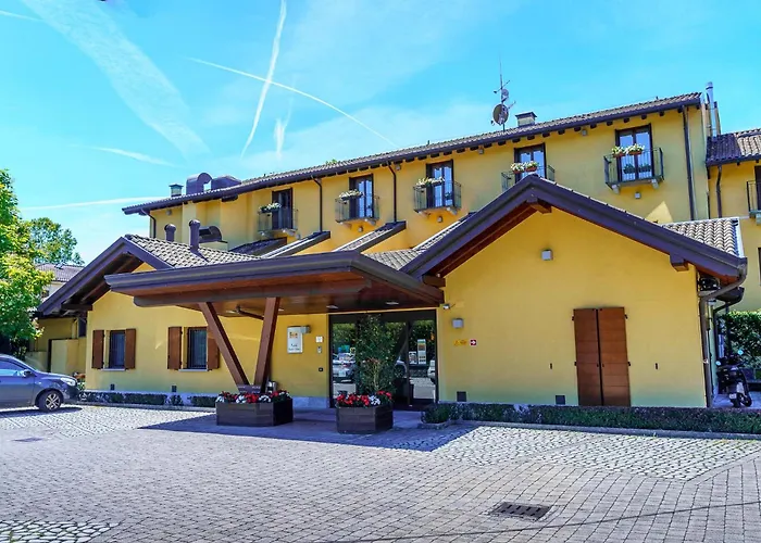 Hotel Ristorante Vecchia Riva