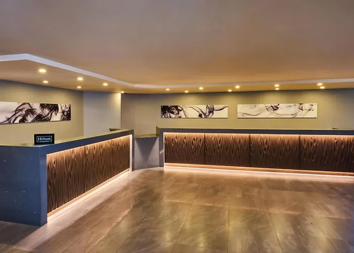 Doubletree By Hilton Newark-Fremont