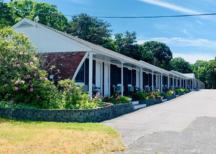 The Chatham Motel