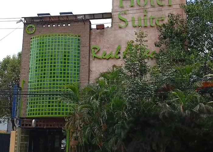 Hotel Real Azteca
