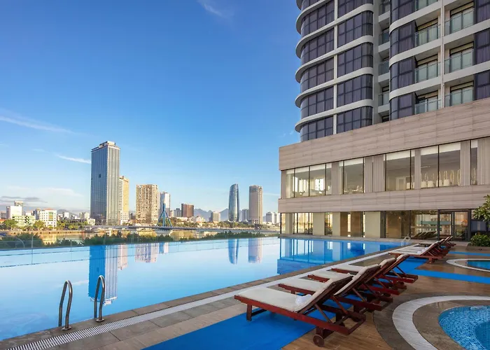 Meliá Vinpearl Danang Riverfront