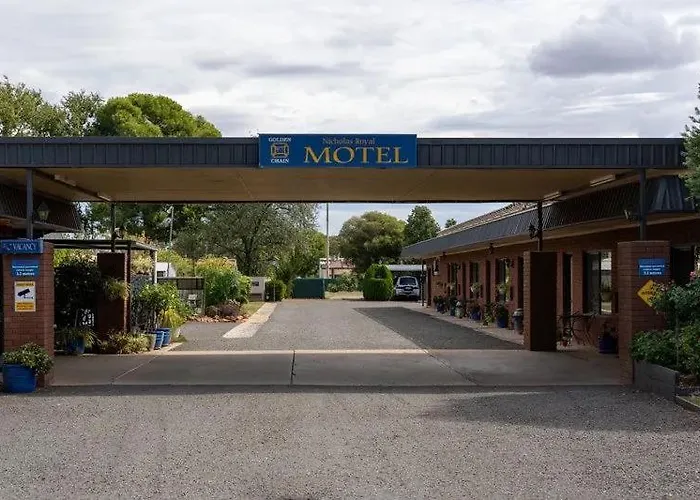 Nicholas Royal Motel - No Pets Allowed