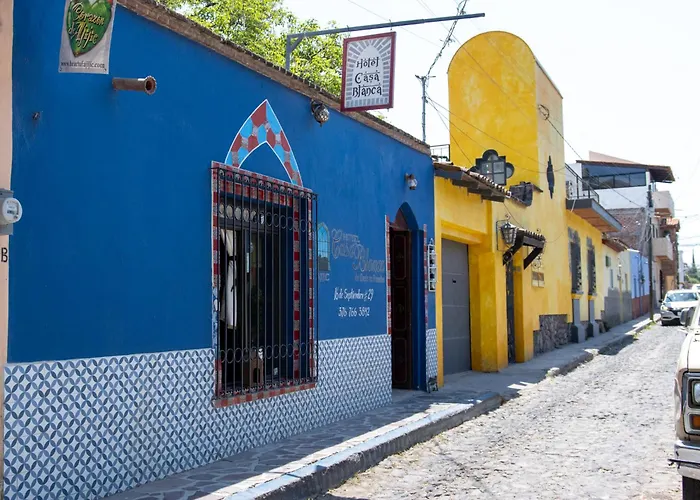 Hotel Casa Blanca