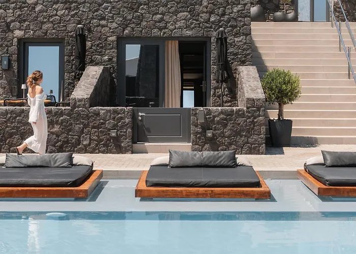 SantAnna Luxury Suites