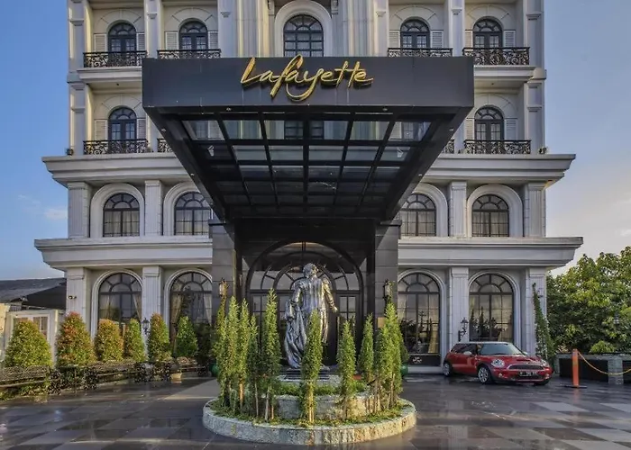 Lafayette Boutique