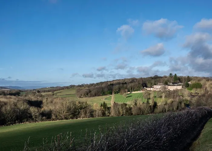 Wood Hall Hotel & Spa