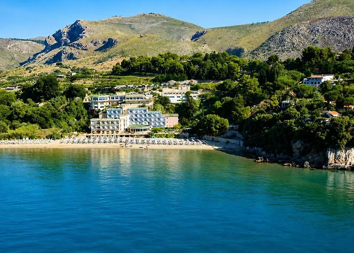 Summit Hotel